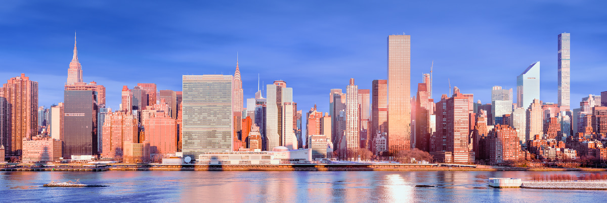 930 megapixels! A very high resolution, large-format VAST photo of the New York City skyline and buildings; gigapixel photograph created by Dan Piech in New York City.