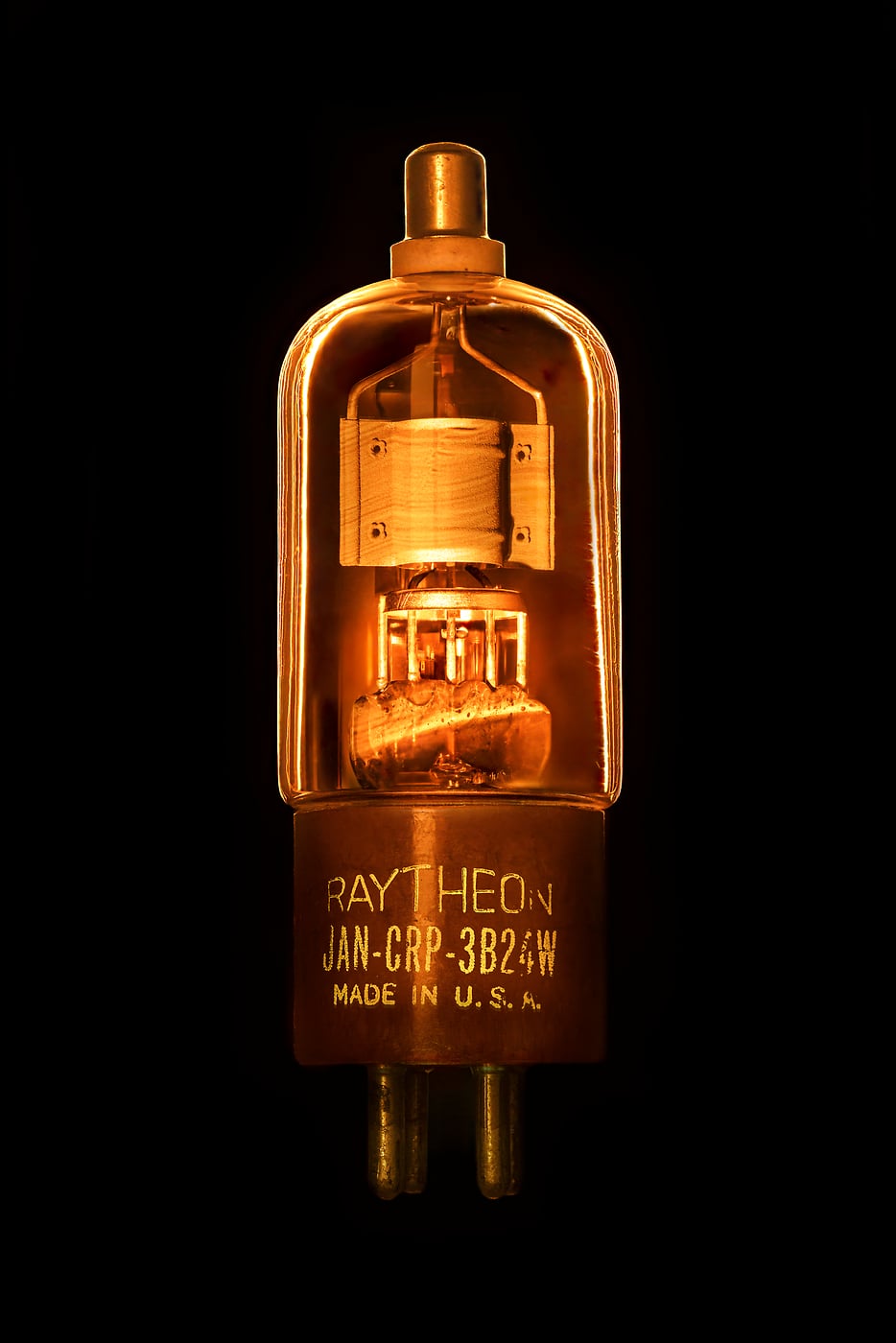 101 megapixels! A very high resolution, large-format VAST photo print of a vacuum tube. Photograph created by Scott Dimond.