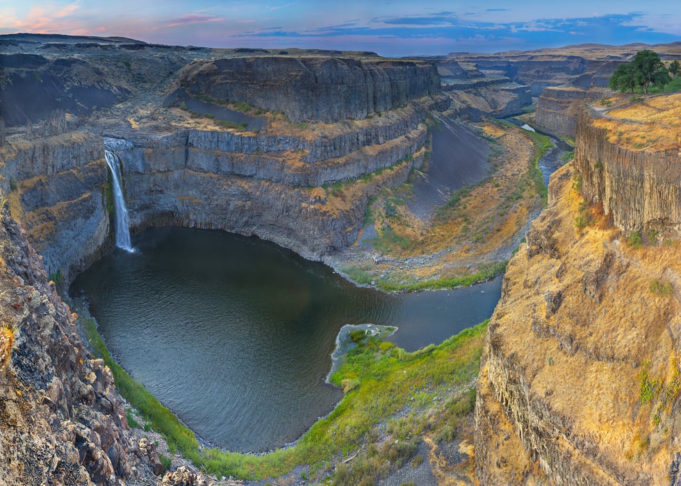 10,000 megapixels! The highest resolution fine art photograph ever created; a 16-gigapixel photograph of the Palouse Falls waterfall and gorge at sunrise; gigapixel landscape photograph created by John Freeman in Lyons Ferry, Washington.