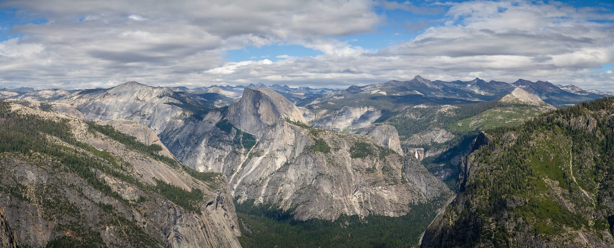 300 megapixels! A very high resolution, large-format VAST photo print of the Yosemite 